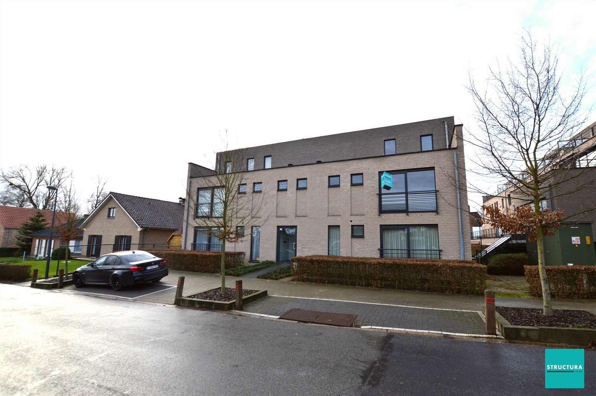 BEZOEKEN VOLZET! Luxe duplex met 3 kamers en 2 terrassen in het hart van Regelem! foto 2