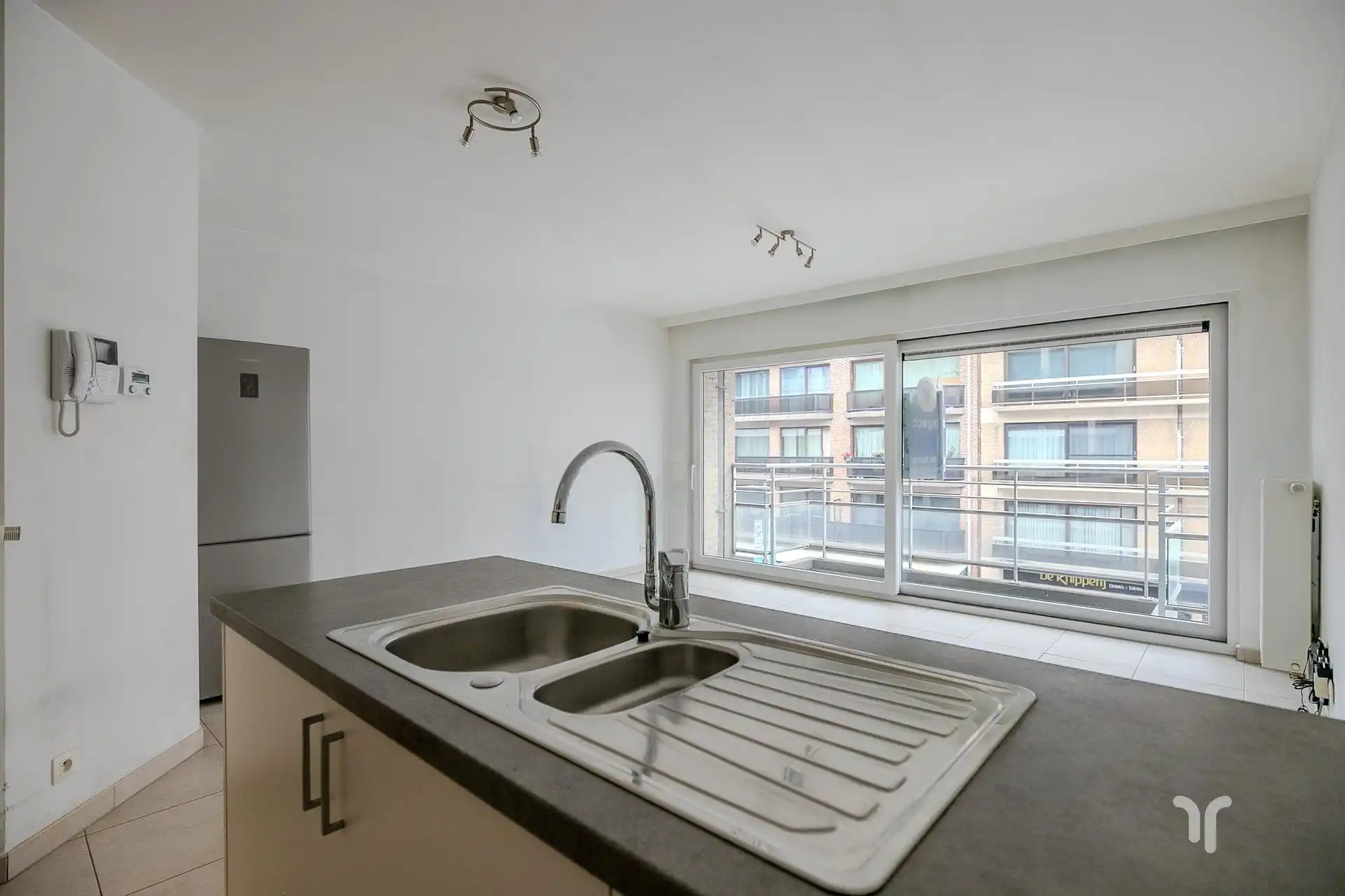 Instapklaar, zeer verzorgd appartement met 2 slaapkamers en terras in Middelkerke. foto 4