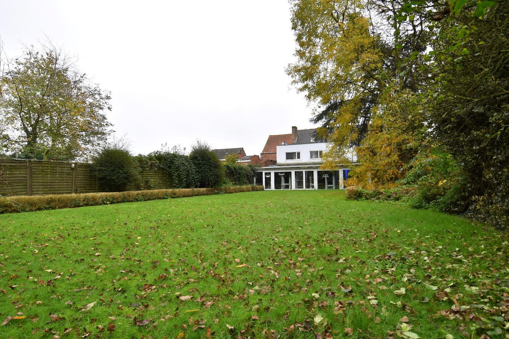 Multi-functionele eigendom met apart woongedeelte te koop in Gullegem foto 14