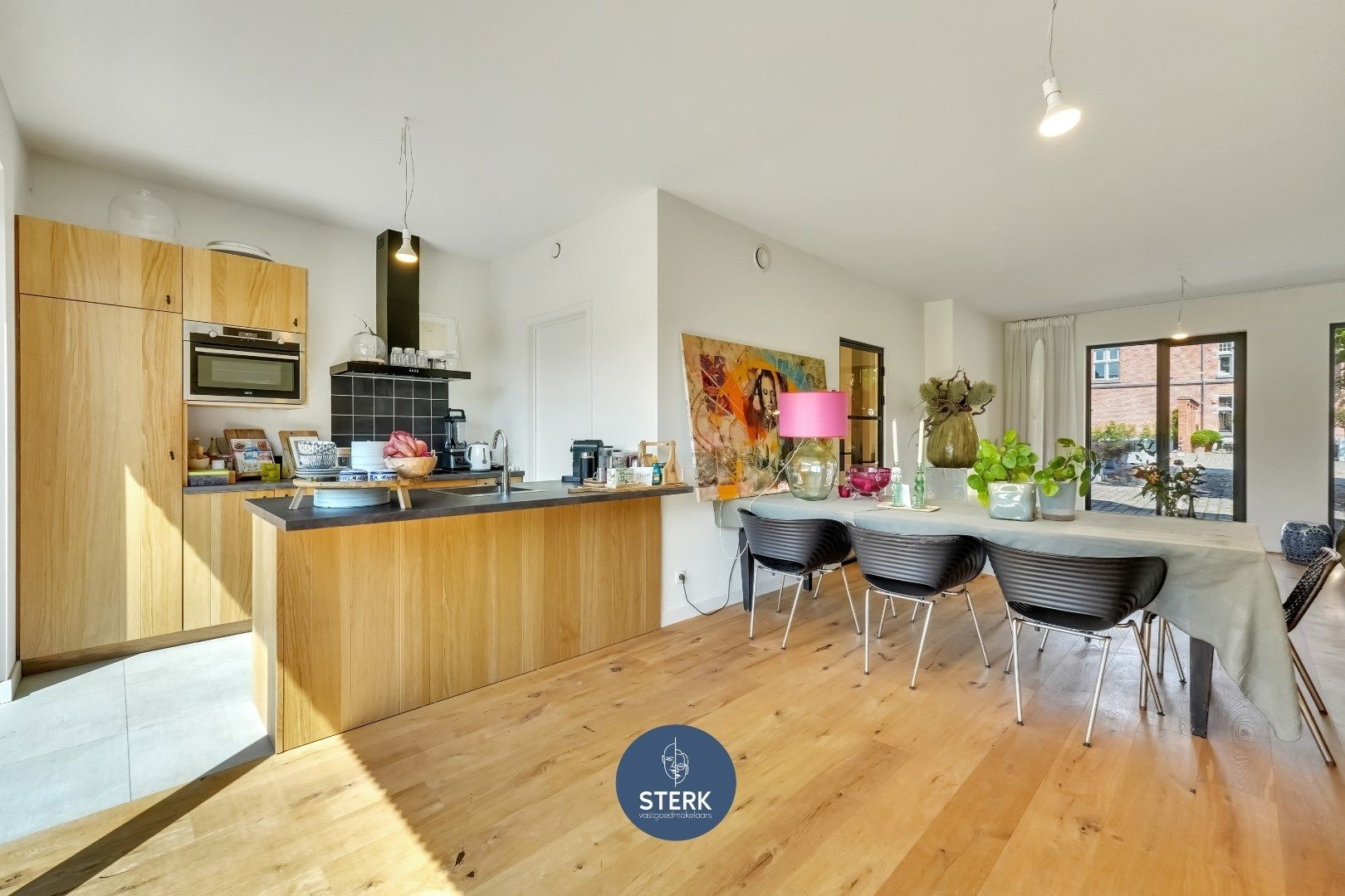 ENERGIEZUINIGE GEZINSWONING IN DE DORPSKERN VAN OUD-REKEM !  foto 8