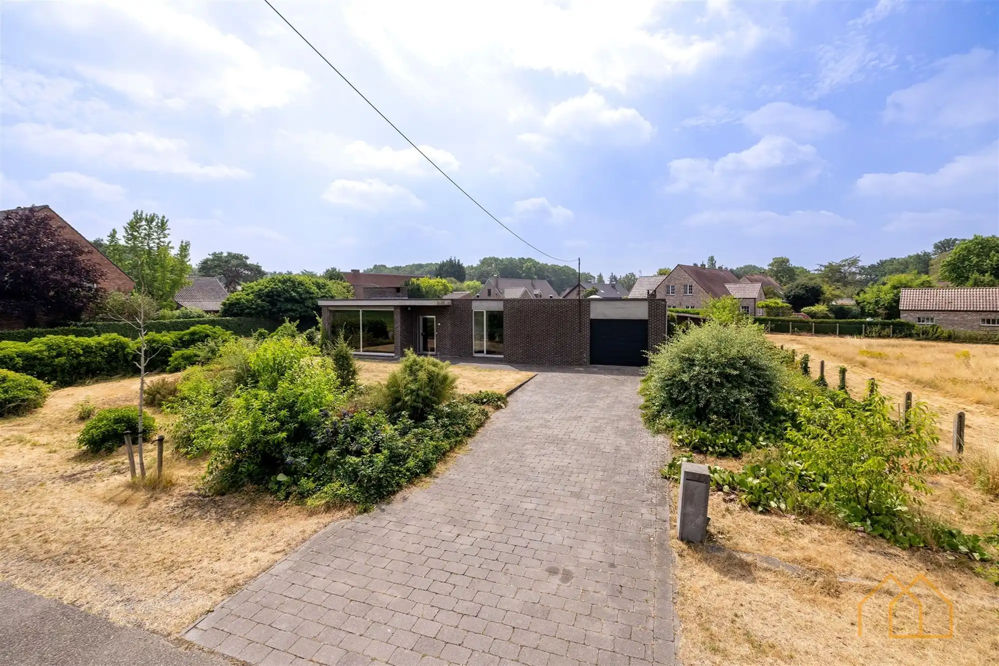 Laagbouw op 15are in groene omgeving foto 23