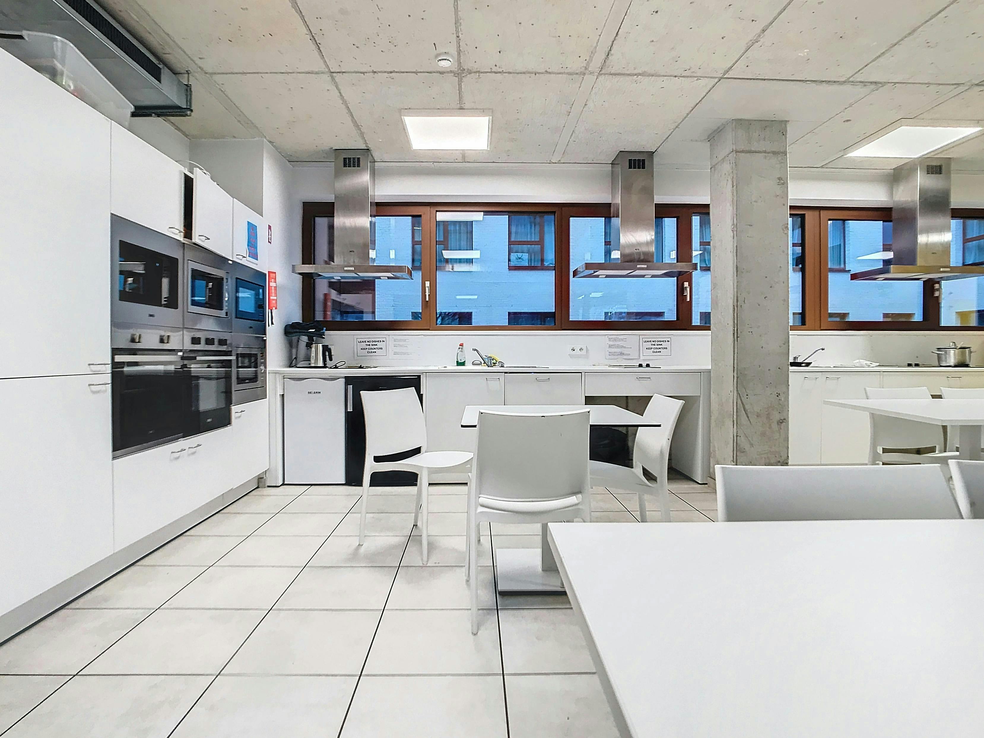 Studentenkamer ca. 28m² te koop op toplocatie te Antwerpen foto 12