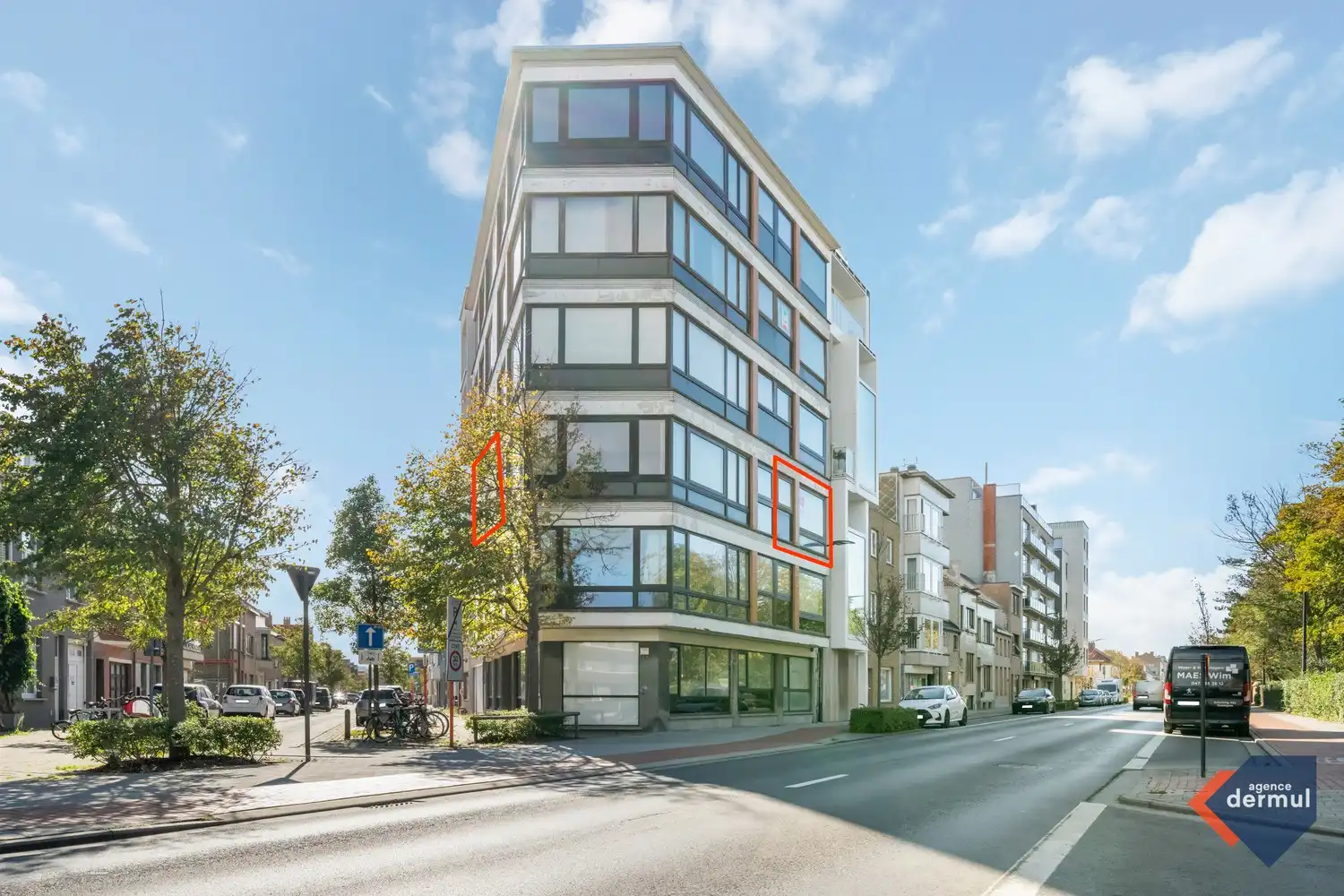 RESIDENTIE FLORINA foto {{pictureIndex}}