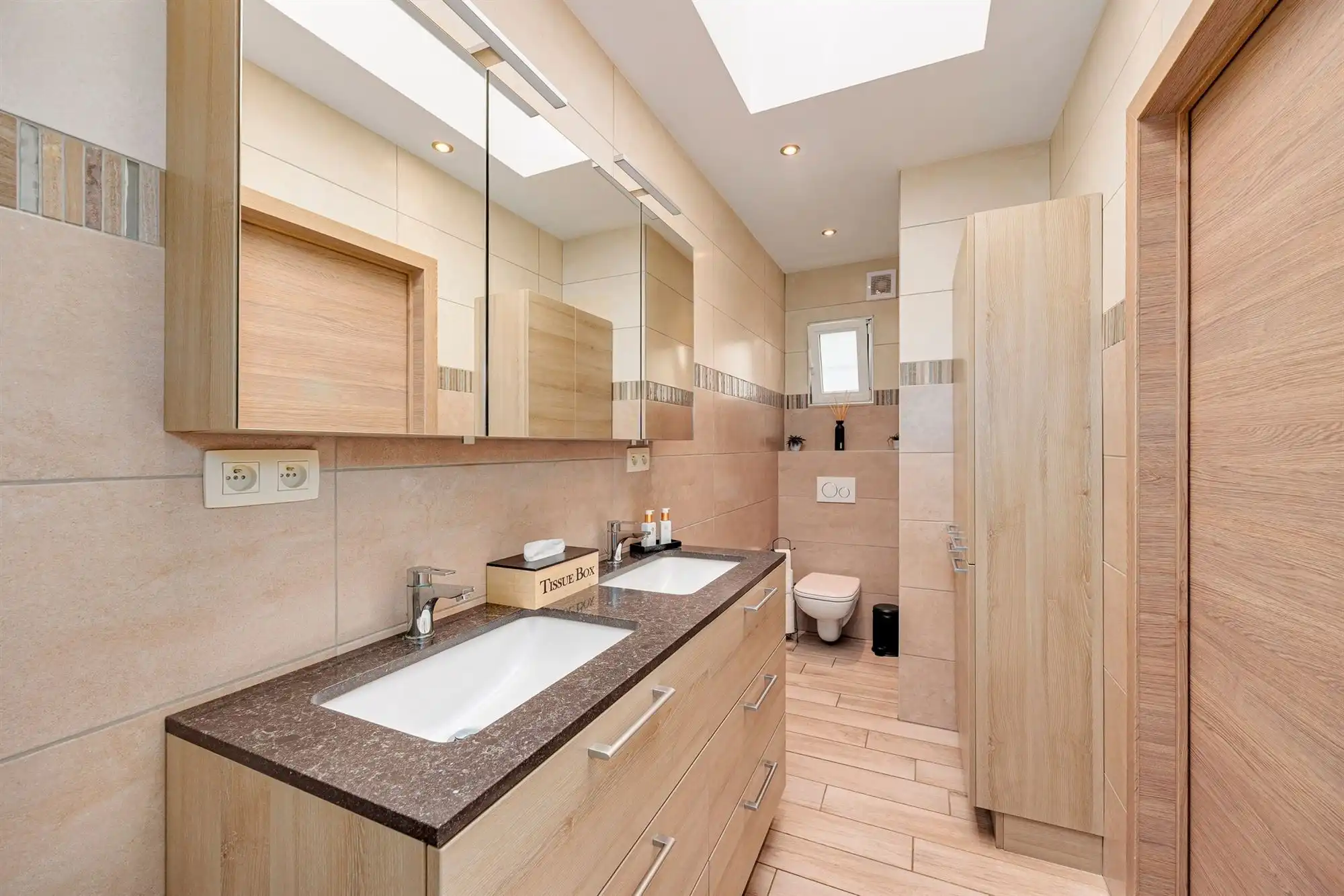 Leuke instapklare woning met 3 slk, garage  en een zonnige tuin foto 11