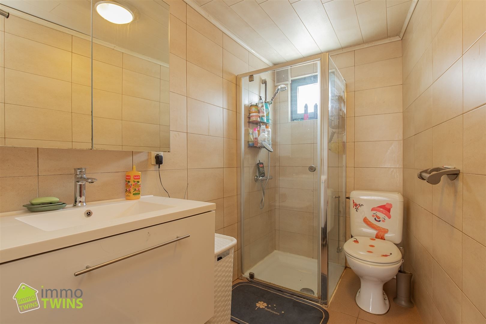 Charmante gezinswoning met tuintje te Oudegem bij Dendermonde foto 9