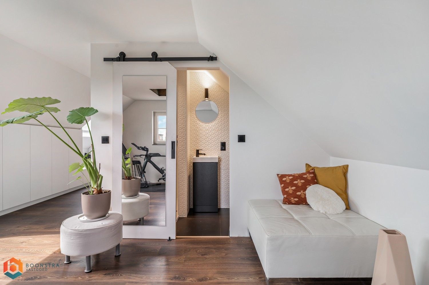 Stijlvolle en energiezuinige woning met 5 Slpkrs op een ruim perceel van 1370 m² foto 23