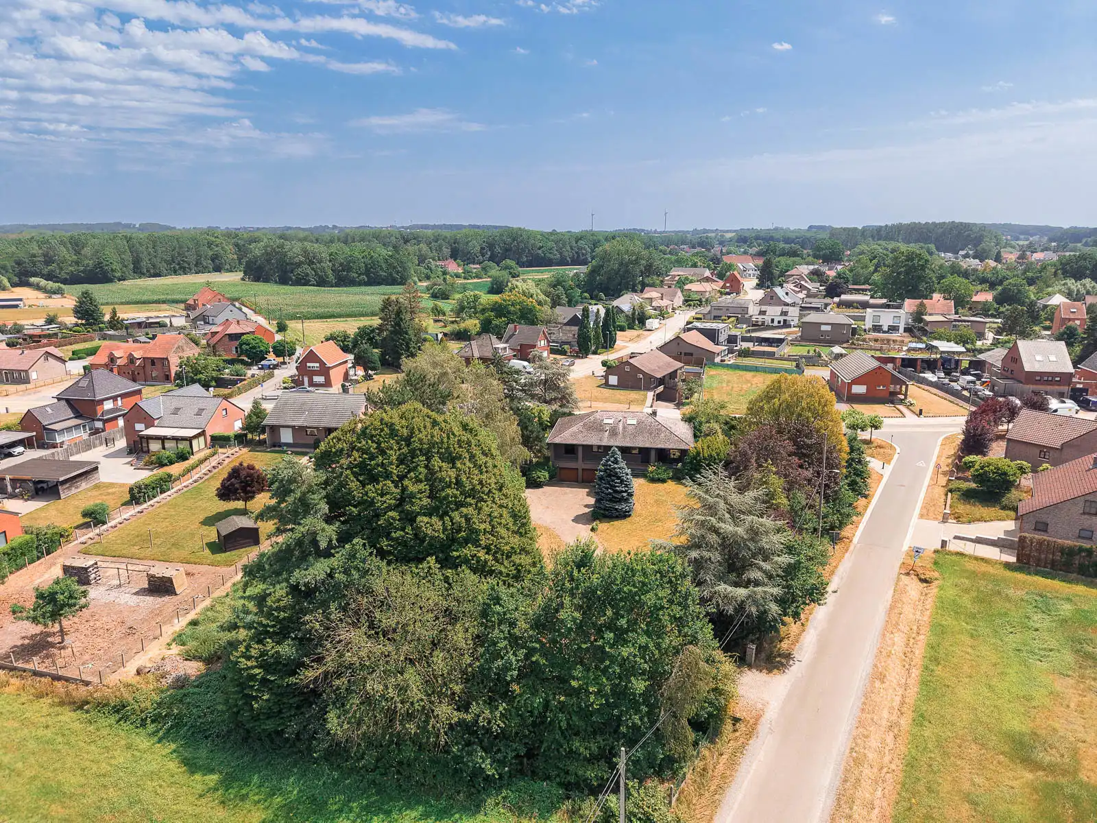 Prachtige renovatiewoning met zeldzame groene ligging foto 3