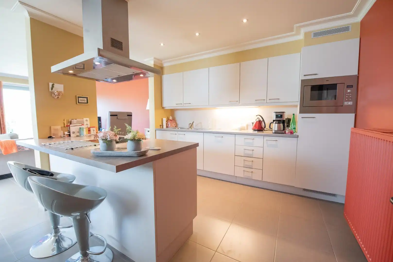 Ruim 2-slaapkamerappartement in centrum Wakken met zicht op groen! foto 4