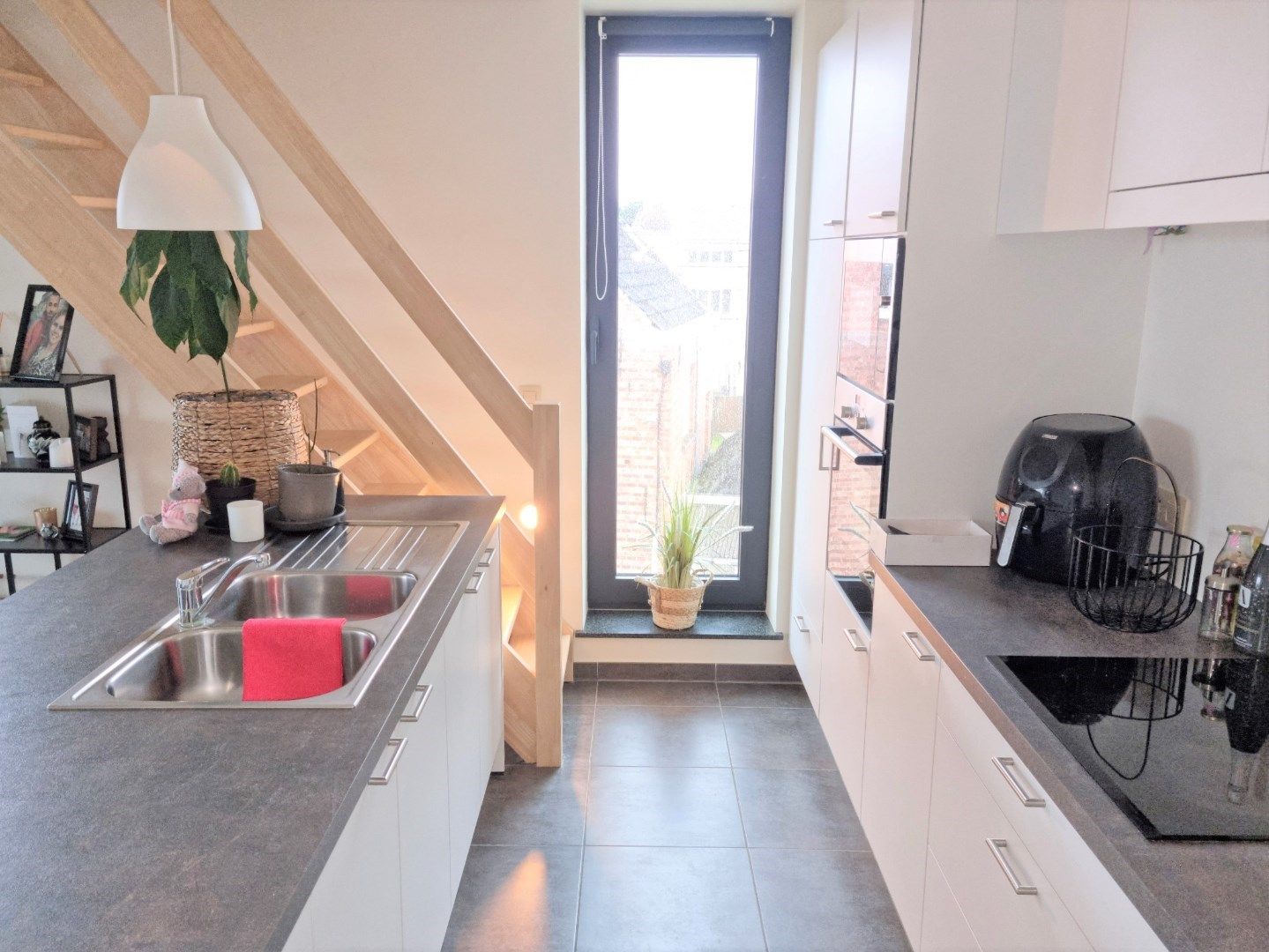 Instapklaar appartement met 2 slaapkamers! foto 5