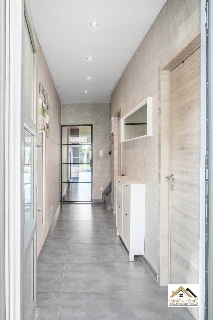Knappe energiezuinige woning te Overmere  foto 14