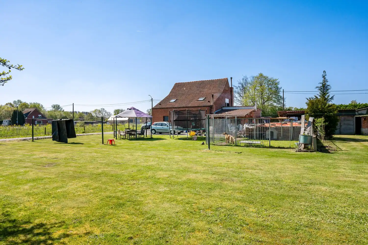Open bebouwing met ruime tuin en tal van mogelijkheden foto 24