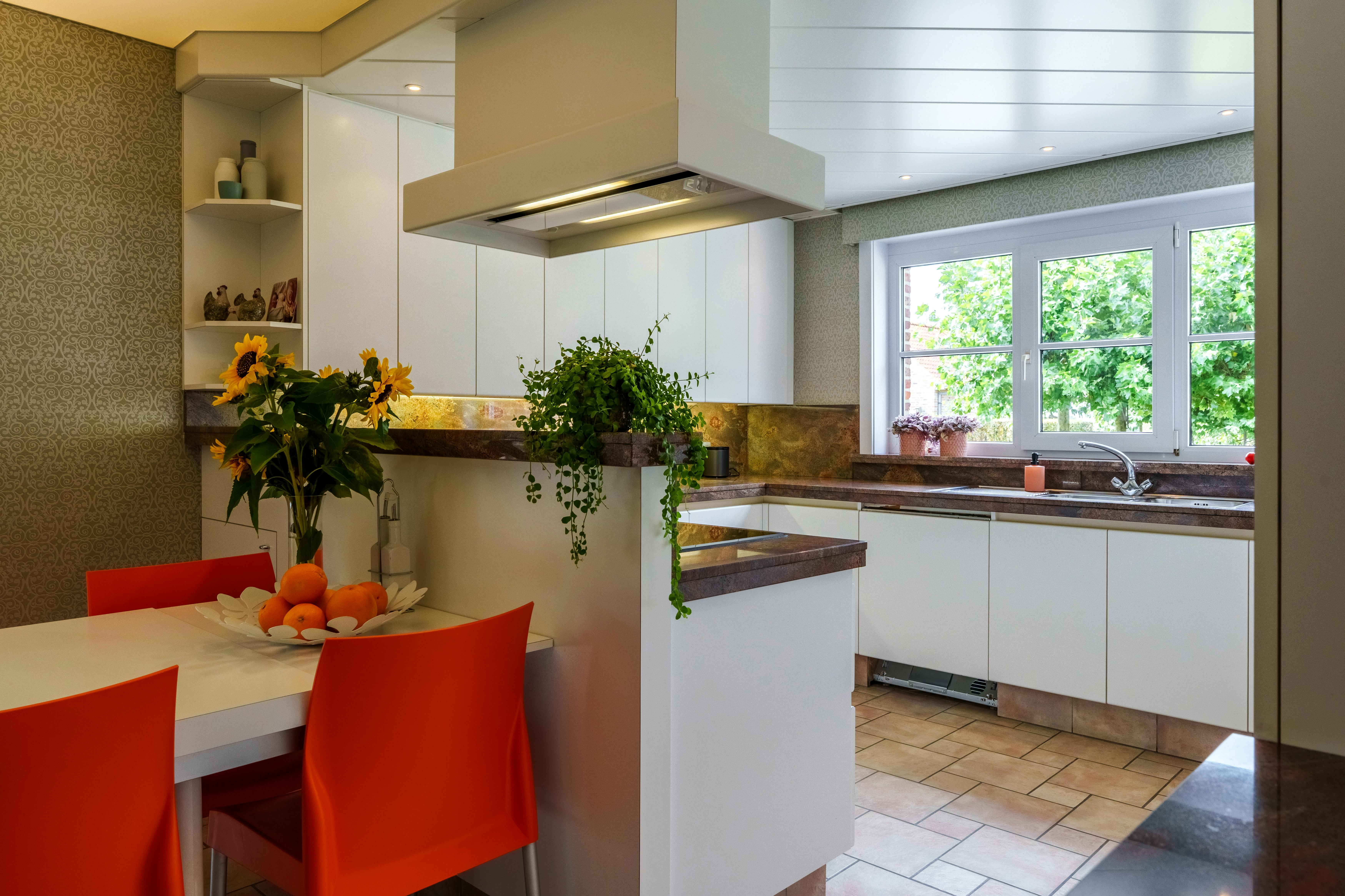 Ruime villa te koop in Gits met bijgebouw op 1.639 m² foto 8