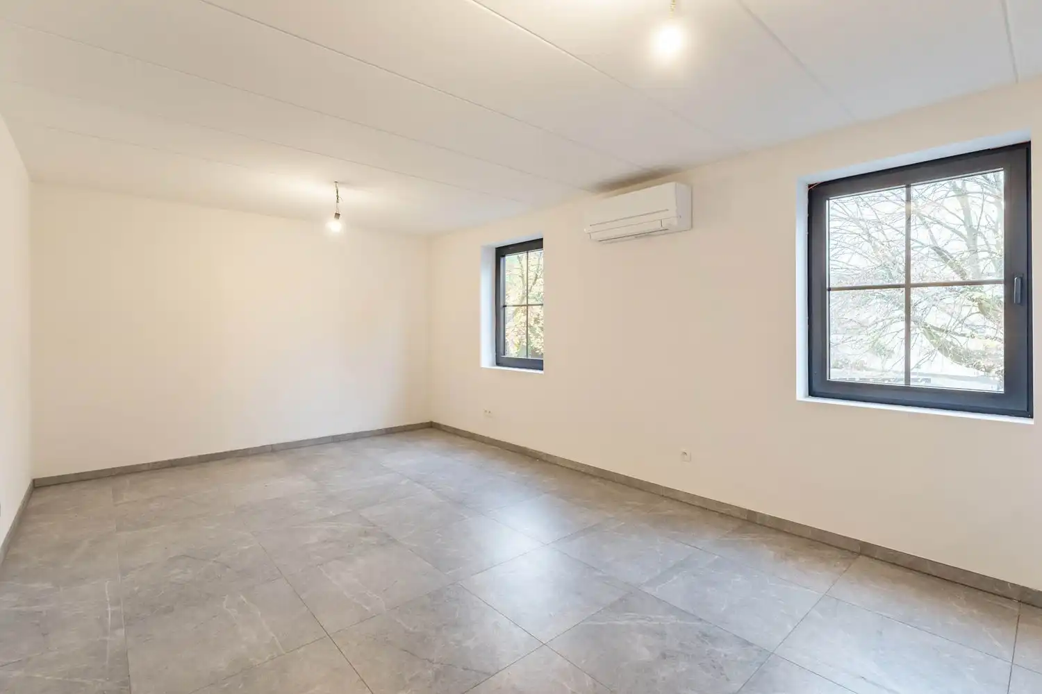 Gloednieuw luxe studio foto 6