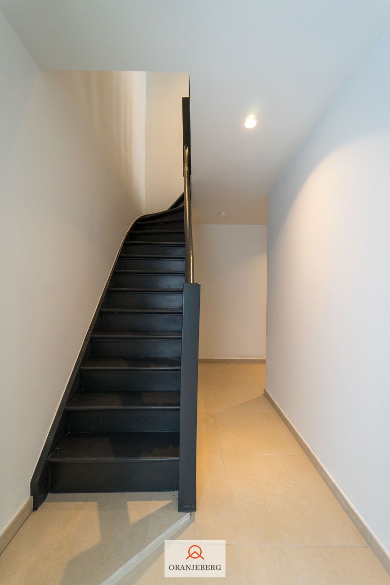 Gerenoveerd ruim duplex appartement met 2 slpk's foto 46