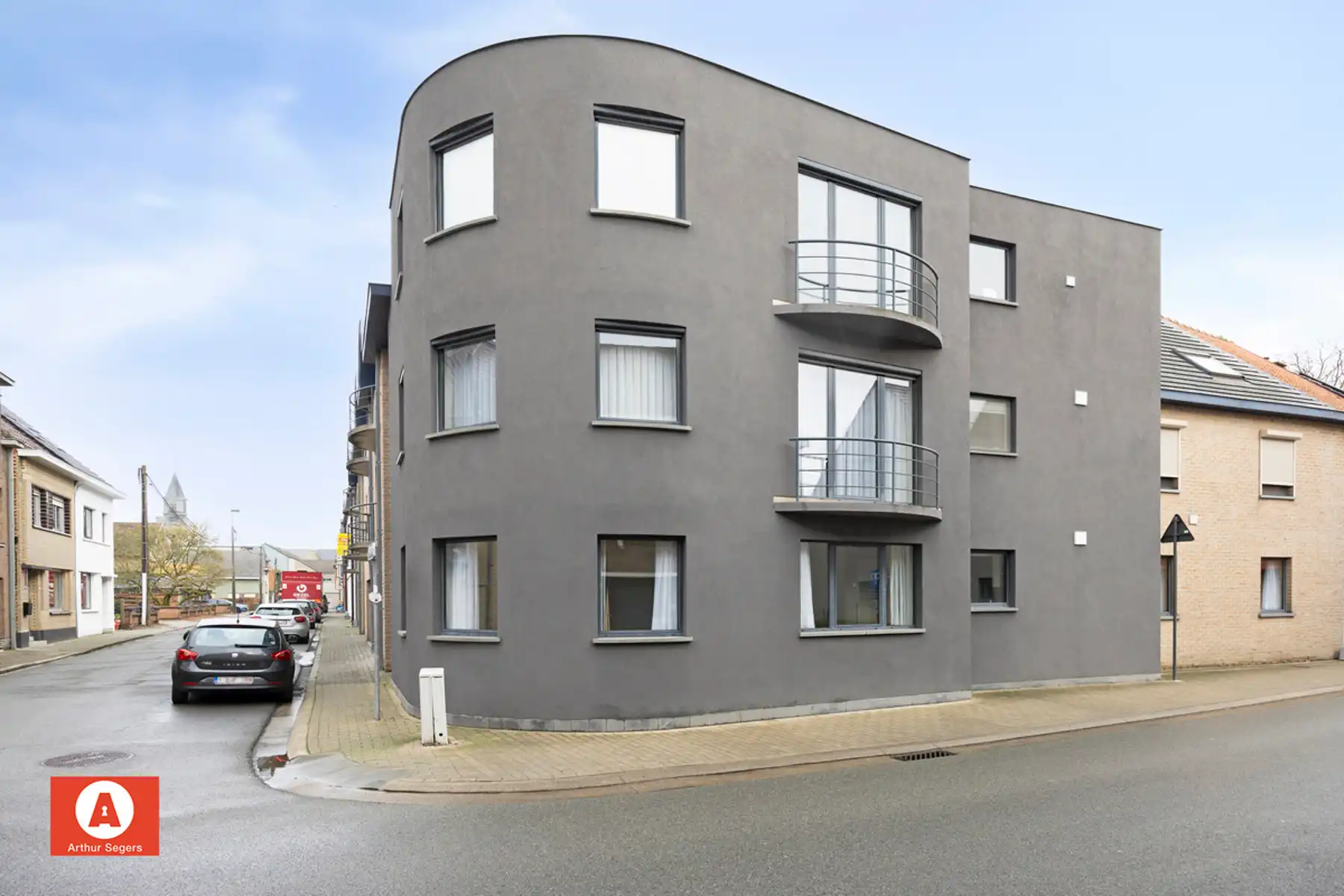 Gelijkvloersappartement met garage nabij centrum Buggenhout foto {{pictureIndex}}