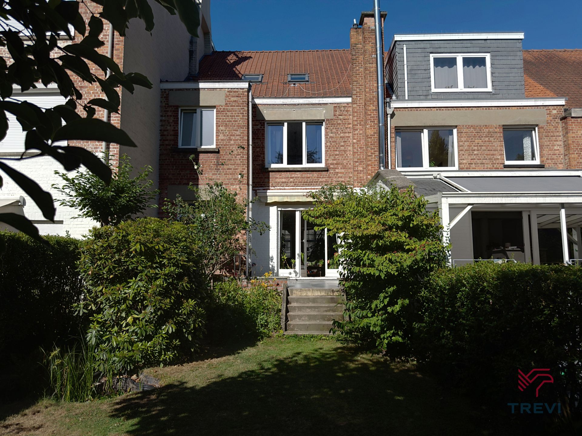 Eengezinswoning met 4 slaapkamers + kantoor en tuin! foto 21