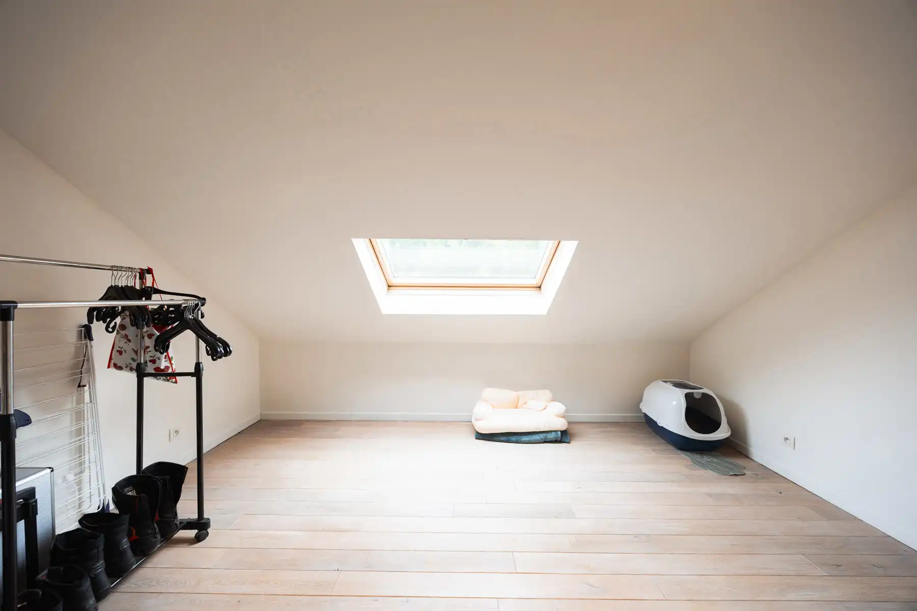 Prachtig dakappartement met ruime zolder en carport! foto 20