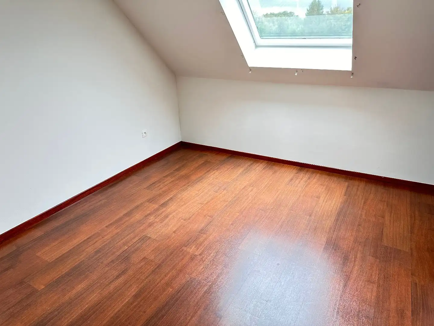 Duplex-appartement met 2 slaapkamers en 1 autostandplaats in Lanaken centrum  !  foto 16