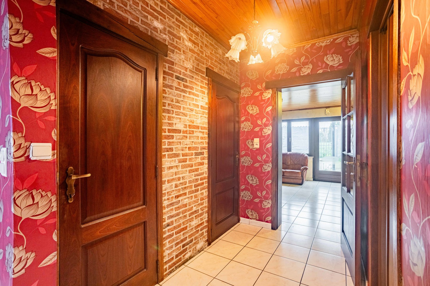 Rustig gelegen te renoveren woning in doodlopende straat. foto 8