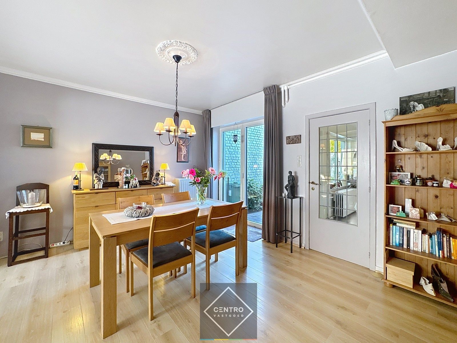 SMAAKVOL afgewerkte woning met alle COMFORT te Eeklo! foto 7