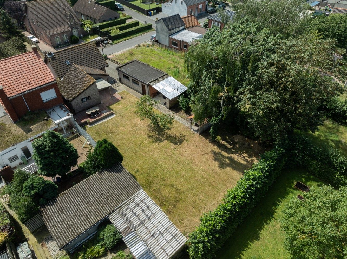 Vrijstaande starterswoning met 2 slpk., garage en prachtige tuin foto 26