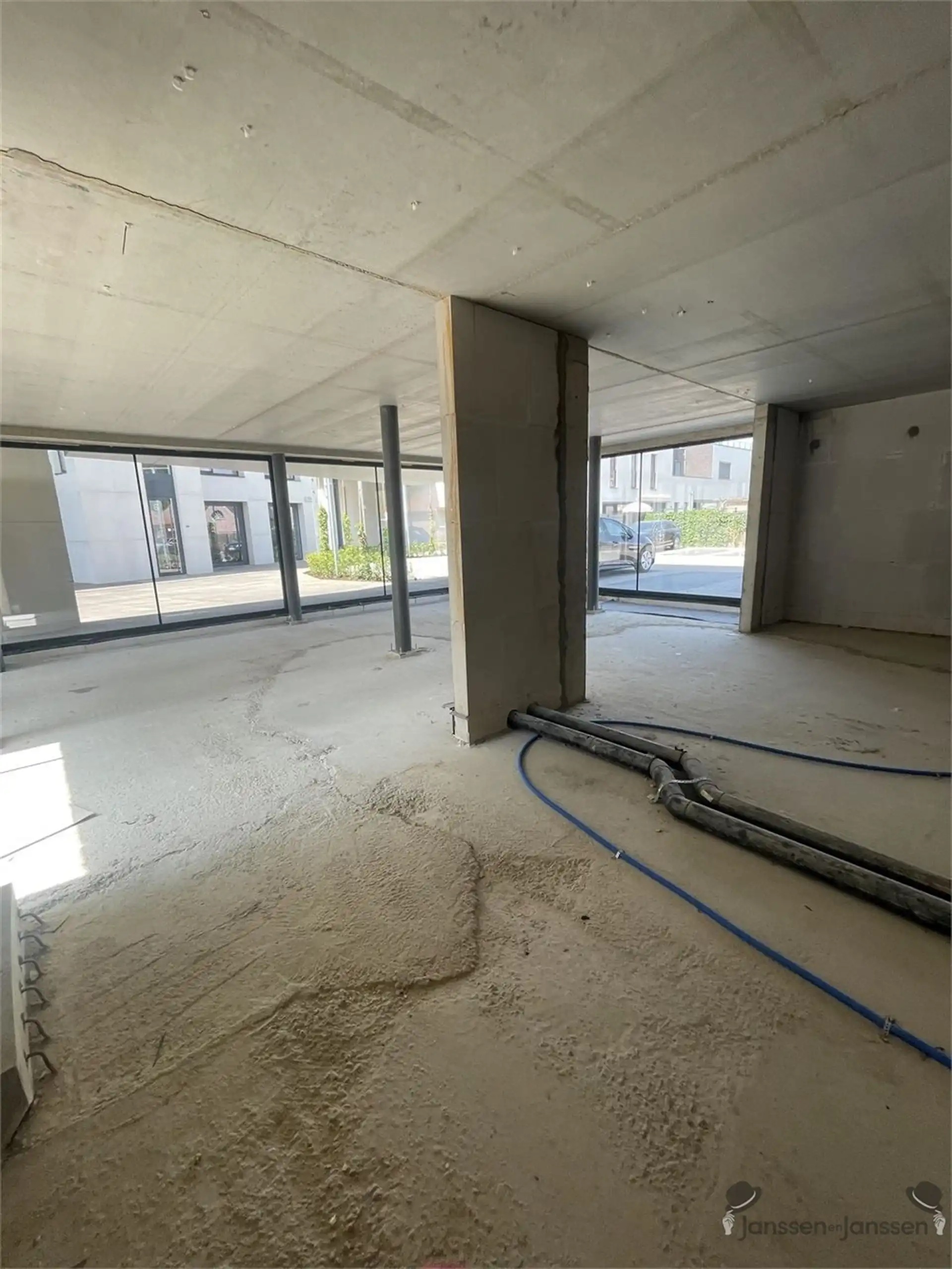 TE KOOP: Casco commerciële ruimte foto 7