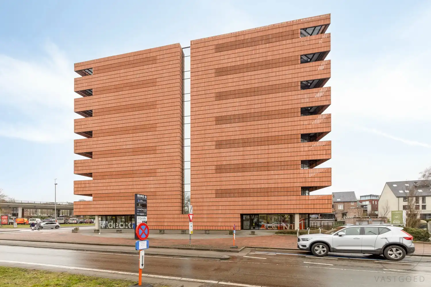 Instapklaar bedrijfsruimte van ca. 420 m² in het Botta-gebouw foto 3