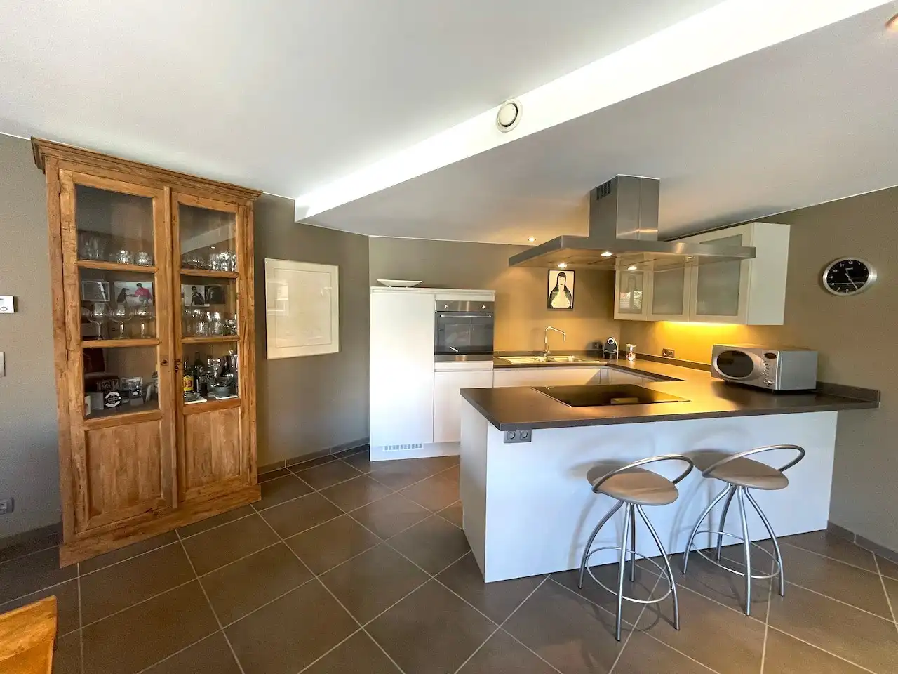 Instapklaar, recent en energiezuinig appartement met 2 slaapkamers aan de kust foto 10