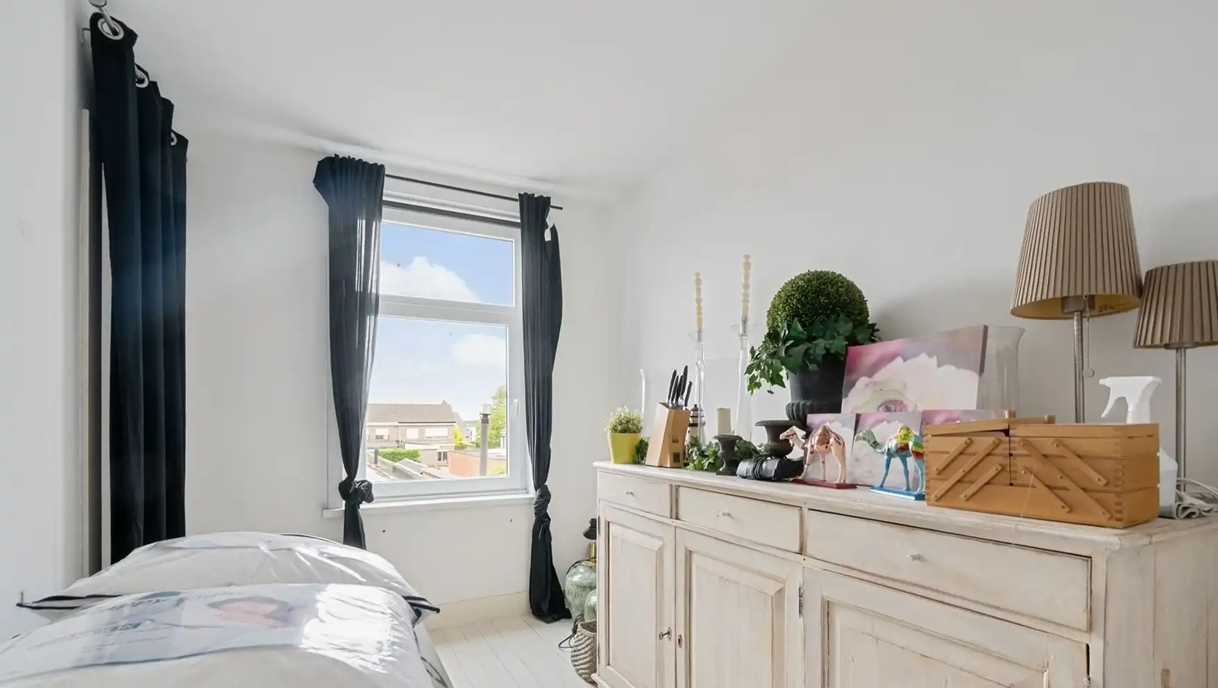 Unieke eigendom waar wonen en ondernemen samenkomen foto 8