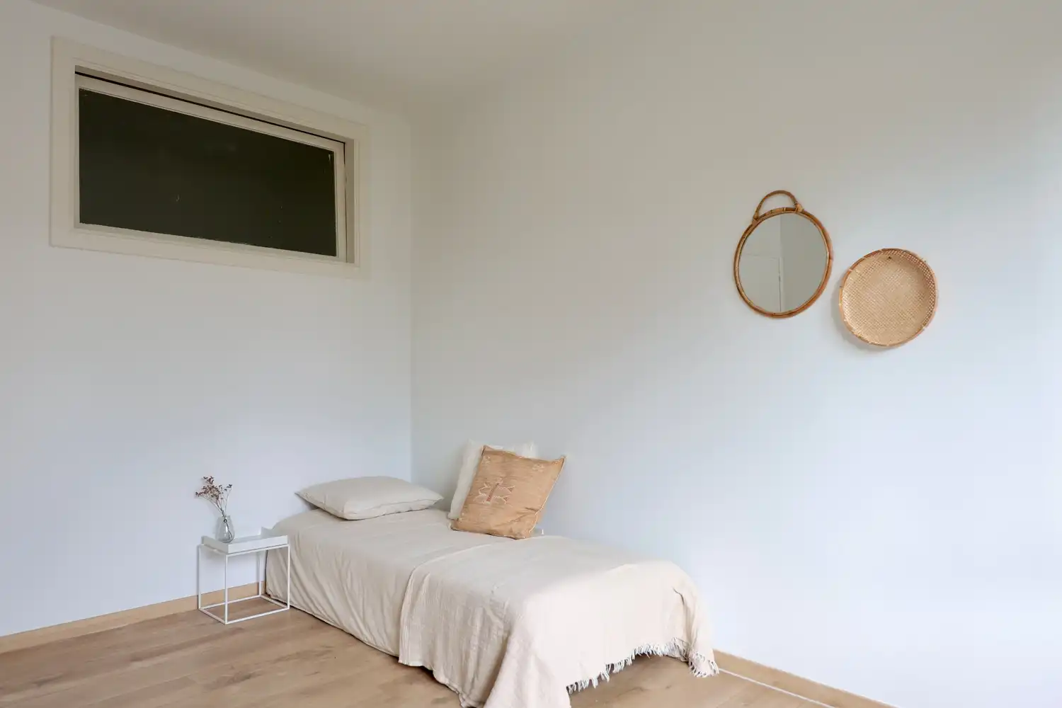 Instapklaar appartement met 2 ruime slks, tuin en parking! foto 31