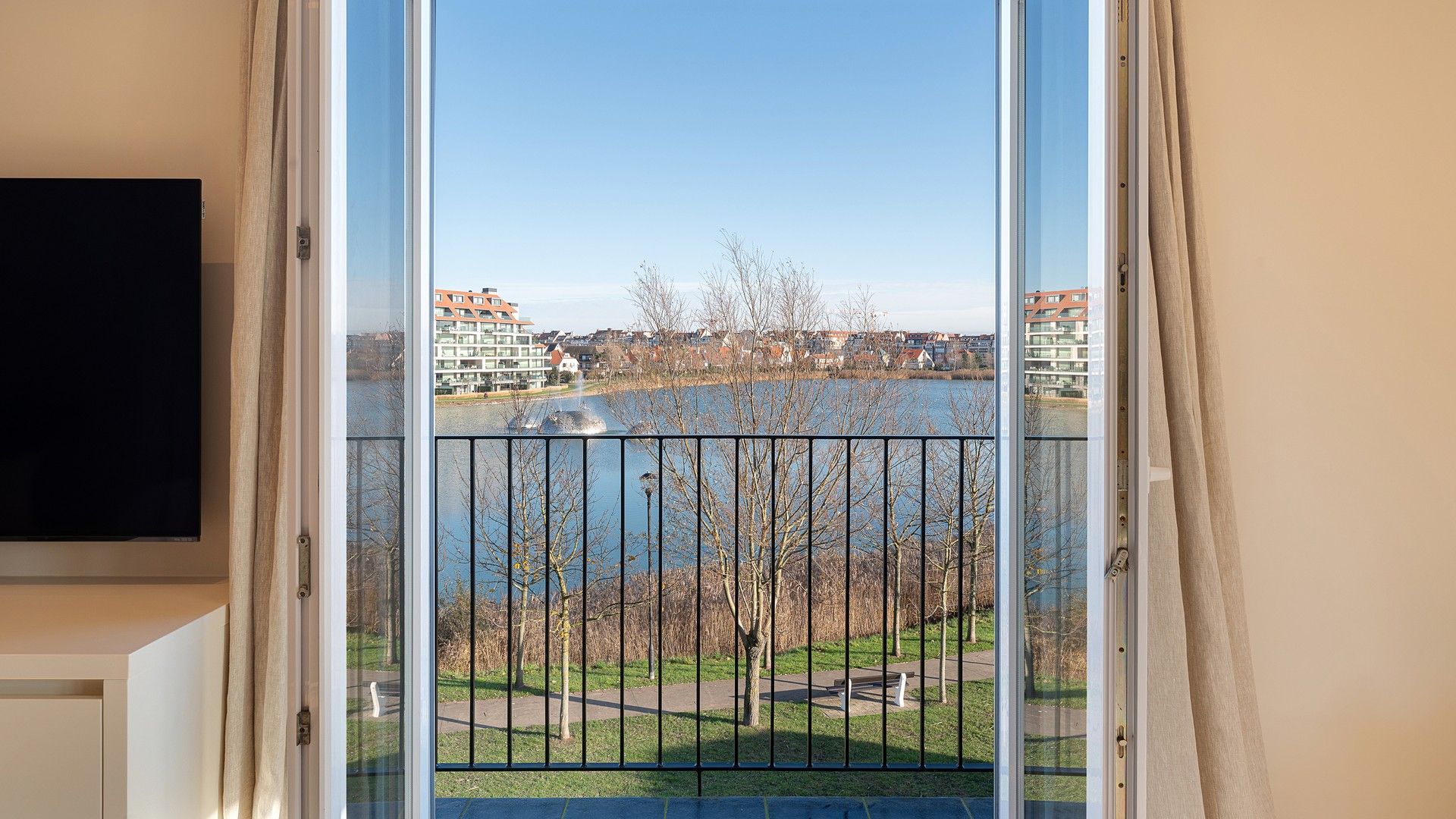 Hoekappartement met zicht op het Zegemeer en 3 slaapkamers. foto 10