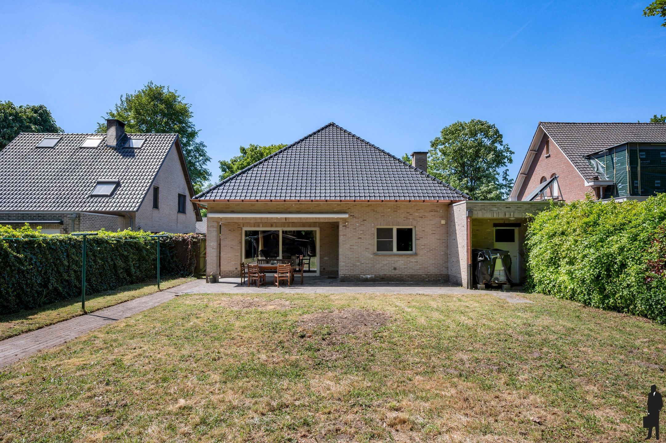 Degelijke woning te Hoogboom! foto 21