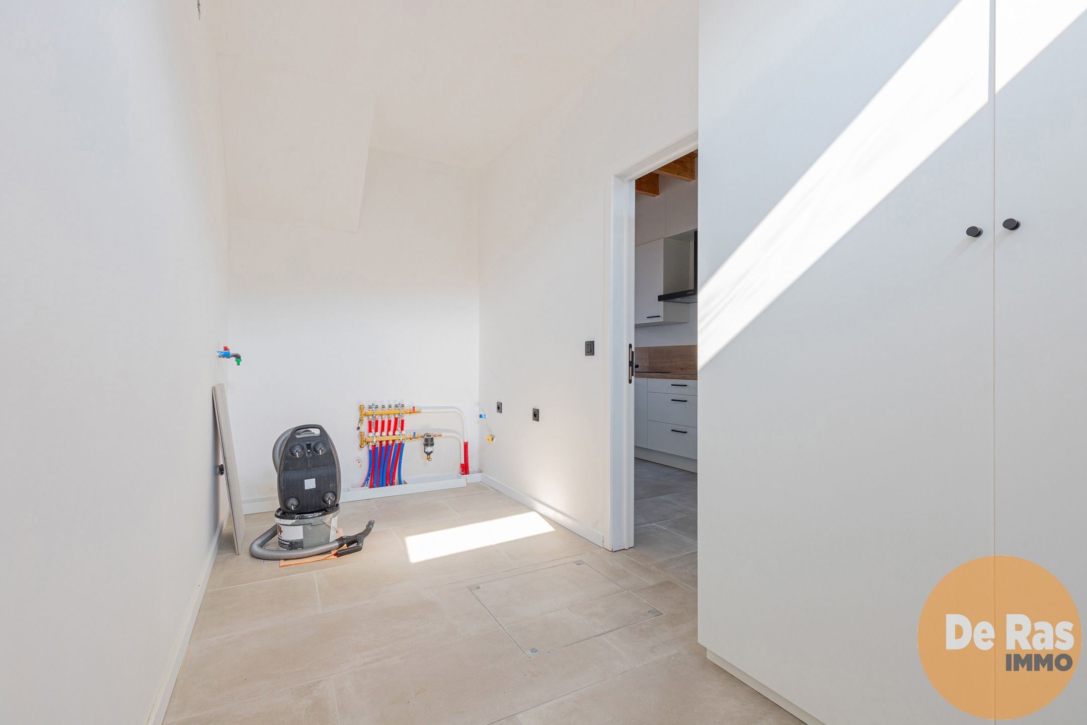 WETTEREN - Gezellige nieuwbouwwoning op uitstekende locatie foto 9