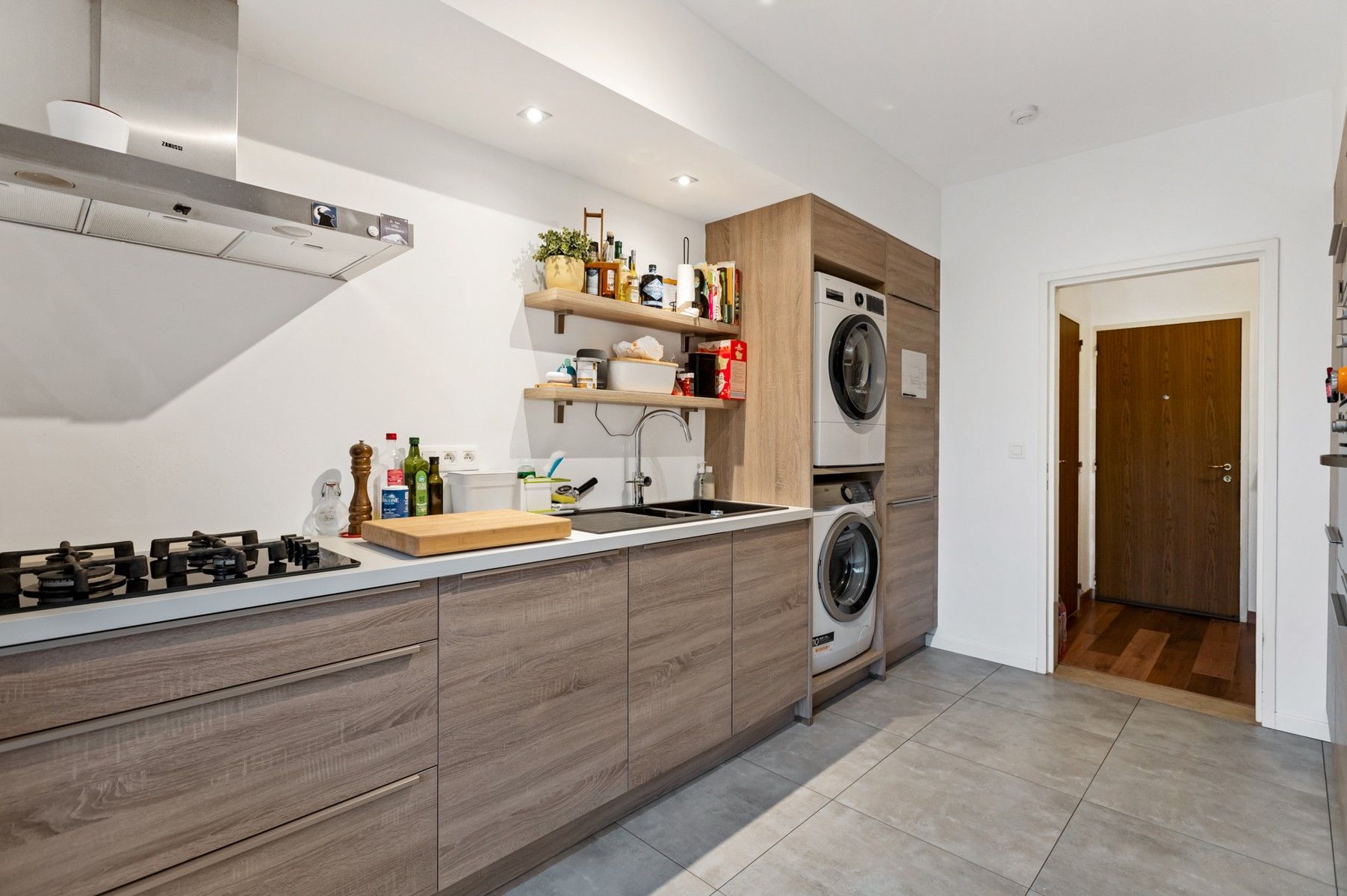 Gelijkvloersappartement met garage foto 10