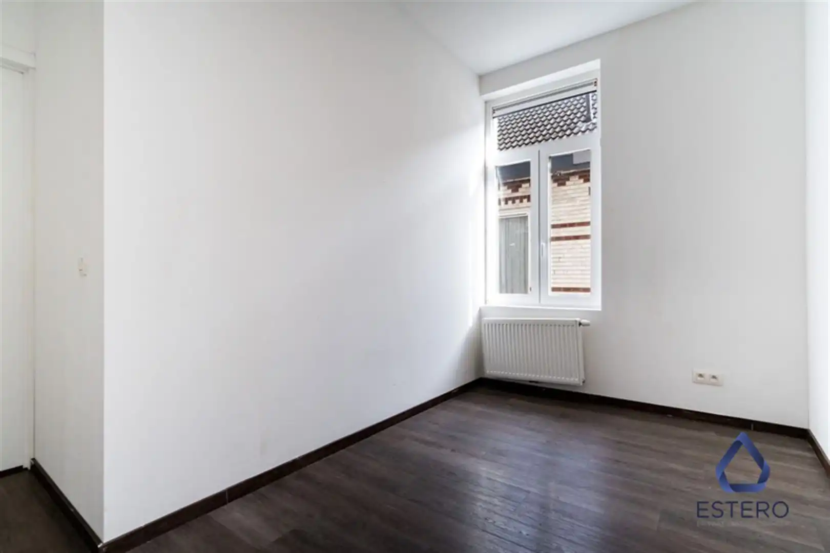 Gerenoveerde rijwoning met 4 slaapkamers in hartje Eeklo foto 9