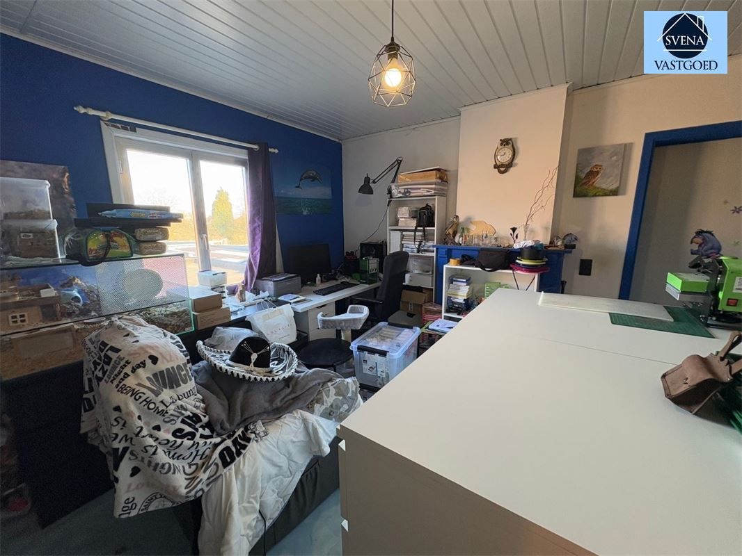 WONING GELEGEN NABIJ CENTRUM HERZELE foto 8