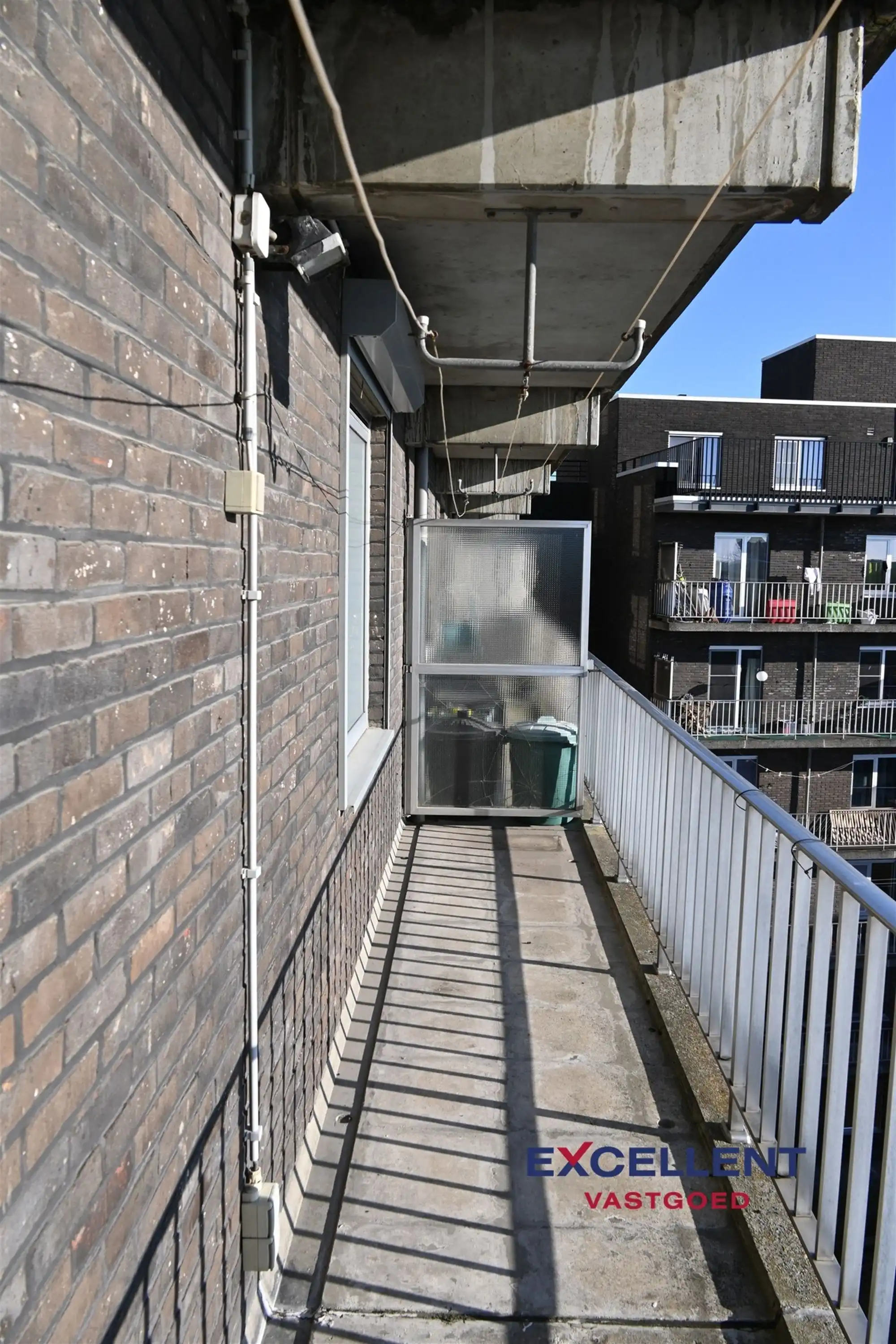 Centraal gelegen bemeubeld appartement te huur in Deinze foto 8