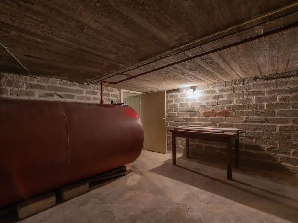 Goed onderhouden, op te frissen splitlevel woning foto 35