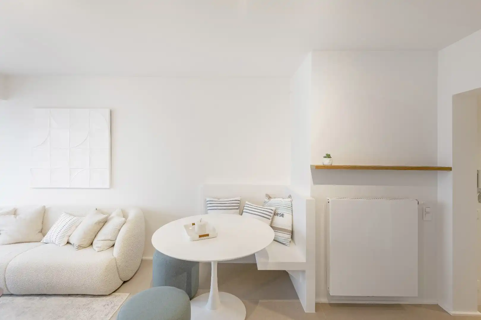 Mooi vernieuwd appartement schitterend gelegen op de Zeedijk vlakbij het Rubensplein foto 18