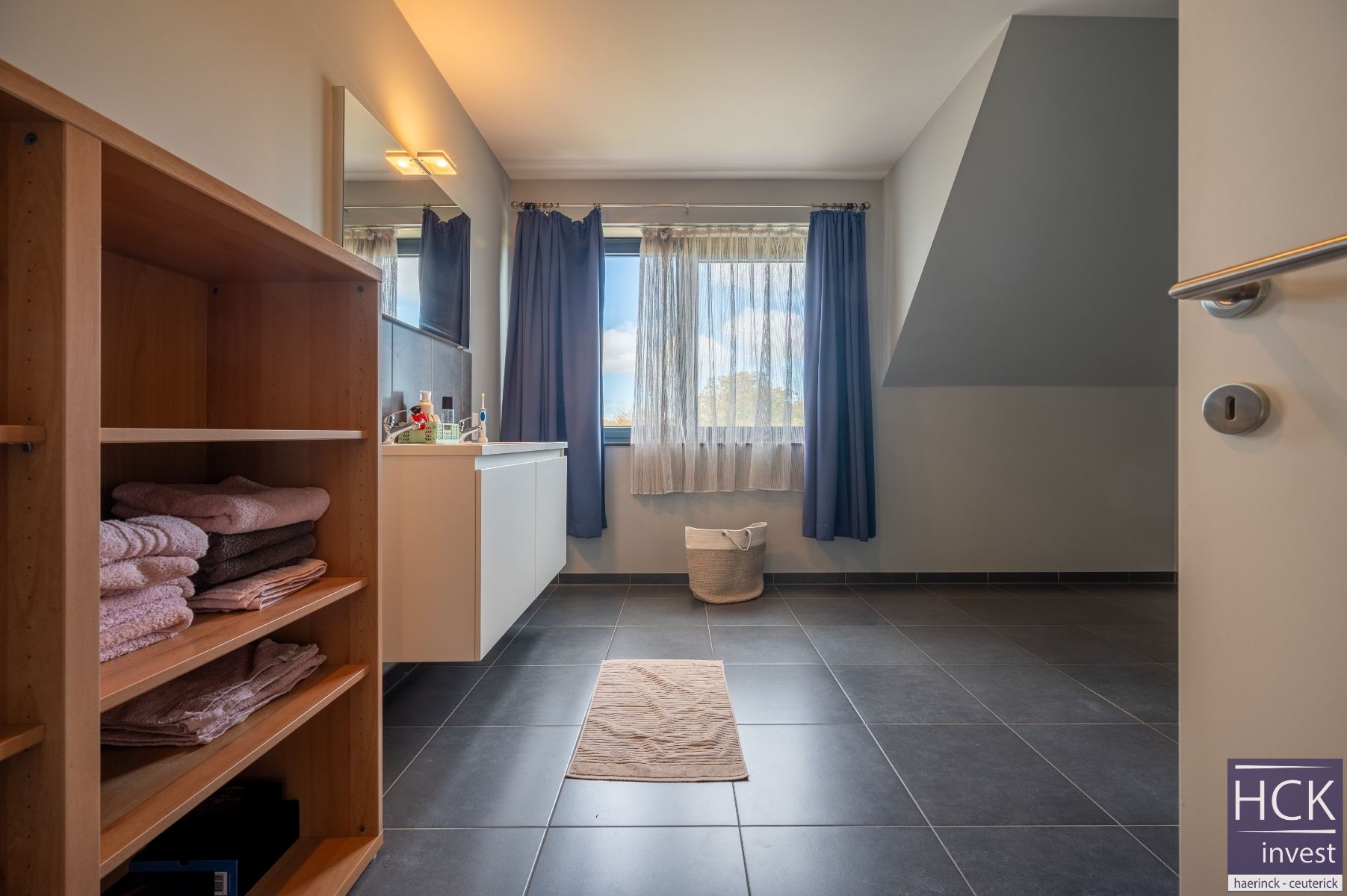 OUDENAARDE - Uitzonderlijk RUIM duplex-app. met 3 SLP. en TERRAS! foto 14