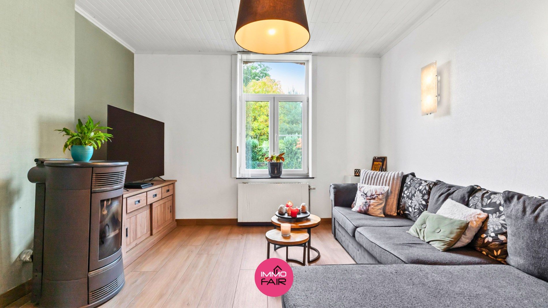 Hoofdfoto van de publicatie: Instapklare gezinswoning met 4 slaapkamers in hartje Zutendaal!