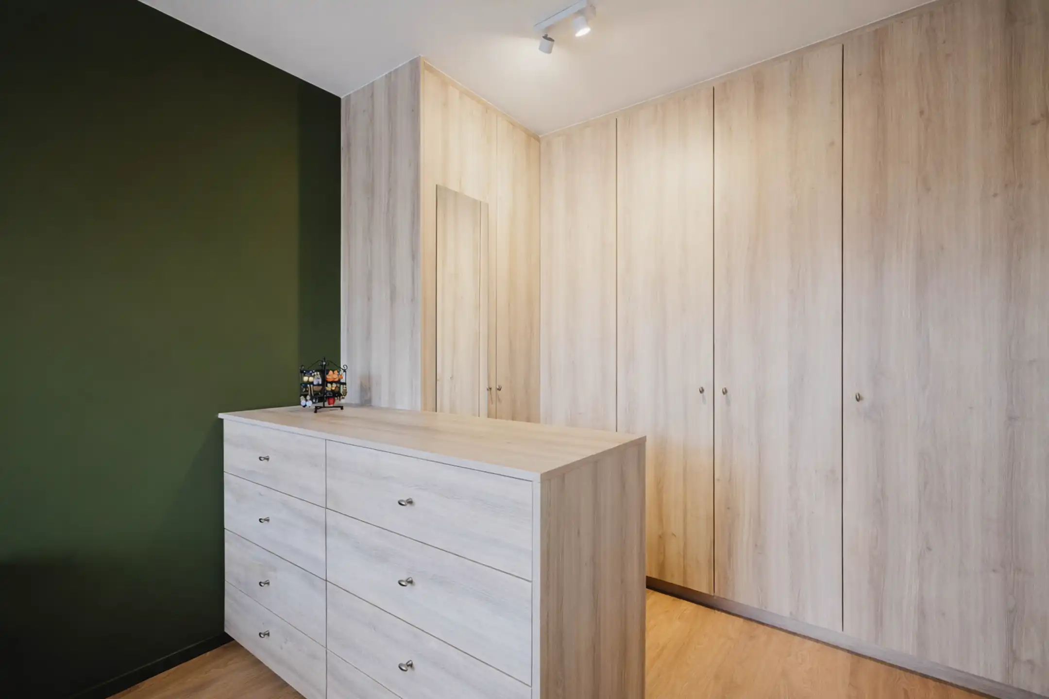 Lichtrijk appartement te koop in Oostakker  foto 11