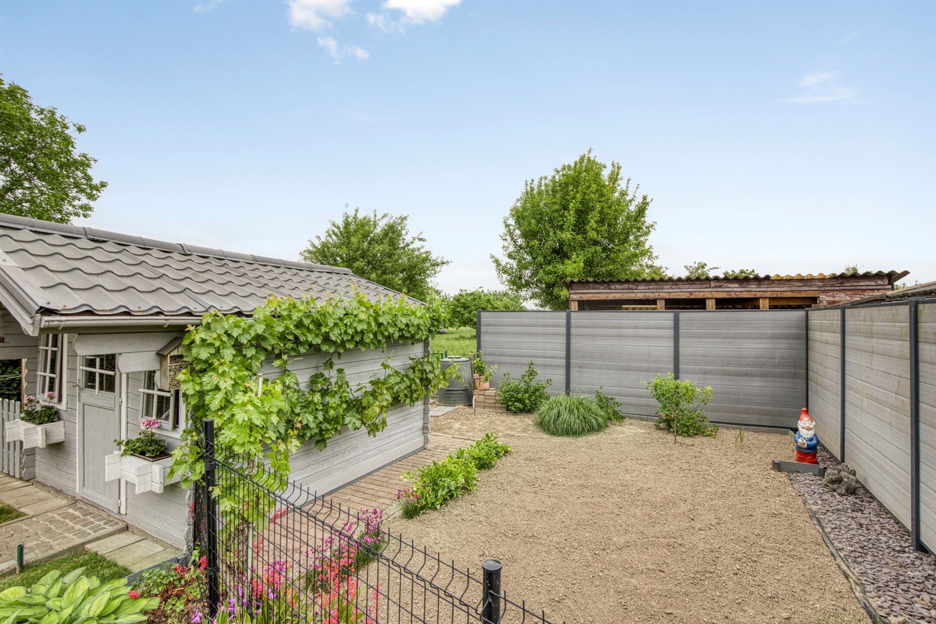 Rustiggelegen, zeer welonderhouden woning met gunstige EPC-score B! foto 31