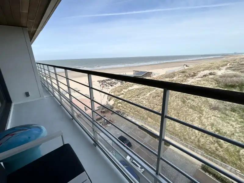 Prachtig appartement met zicht op zee, duinen en het polderlandschap. foto 8