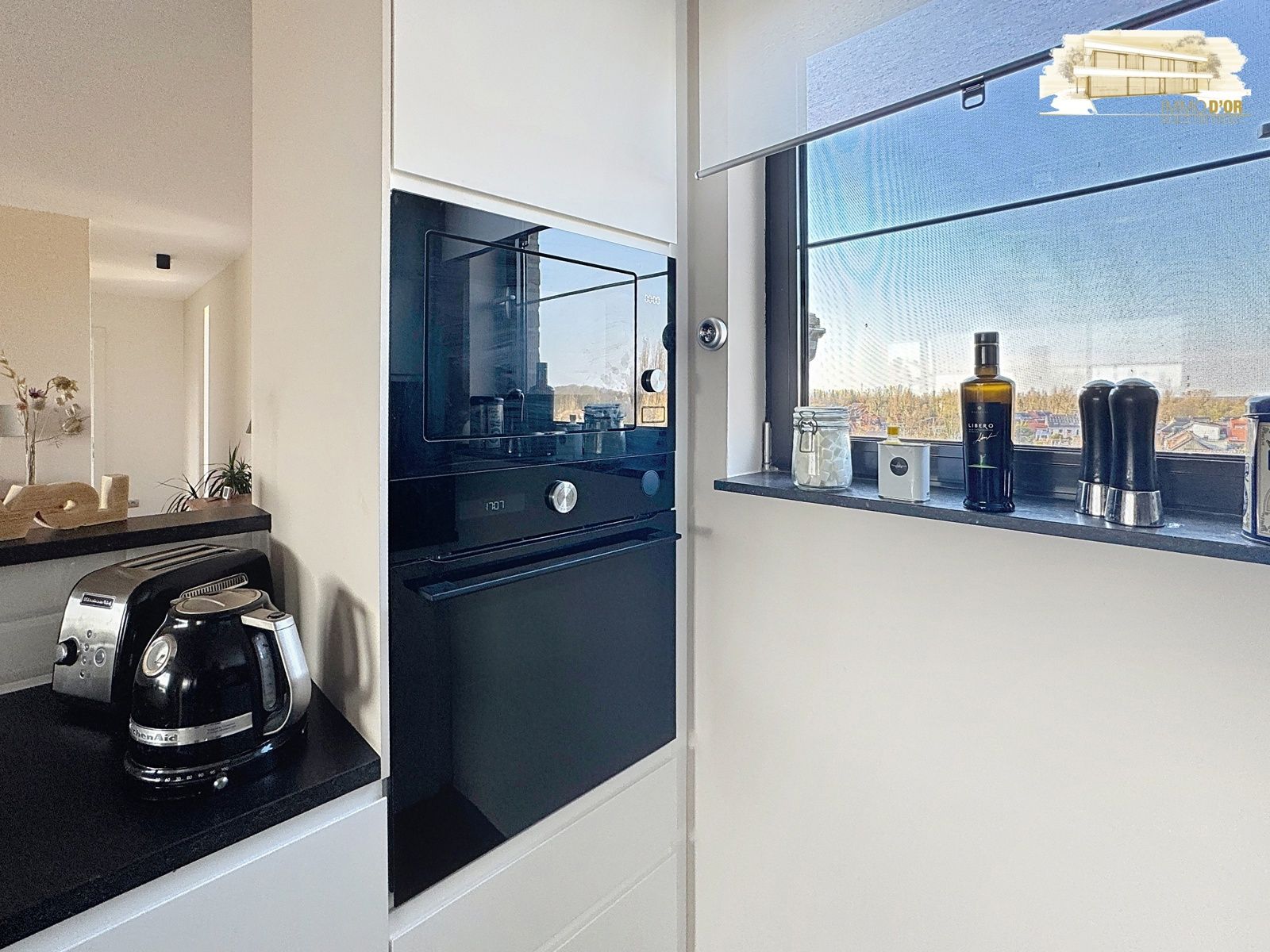 Prachtig dakappartement met een zeer groot Zuid en W-terras  foto 8