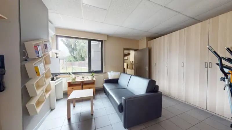 Ruime polyvalente woning van 335m² op 5a84ca foto 17
