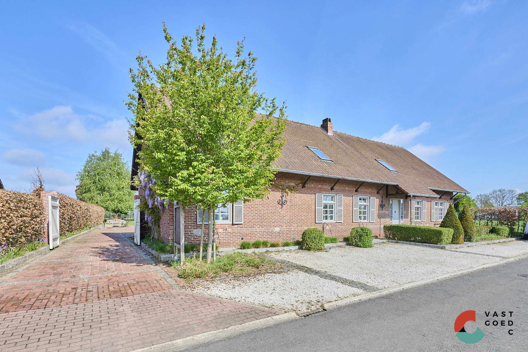 Rustig gelegen karaktervolle hoeve met zicht op de weilanden foto 40