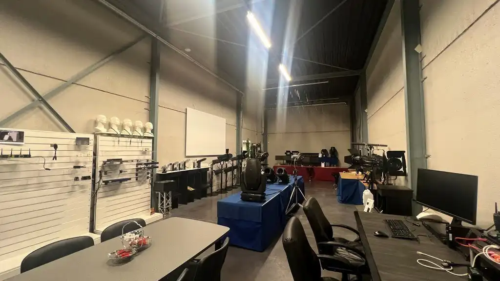 Bedrijfspand met appartement te koop nabij N47 in Lebbeke foto 6