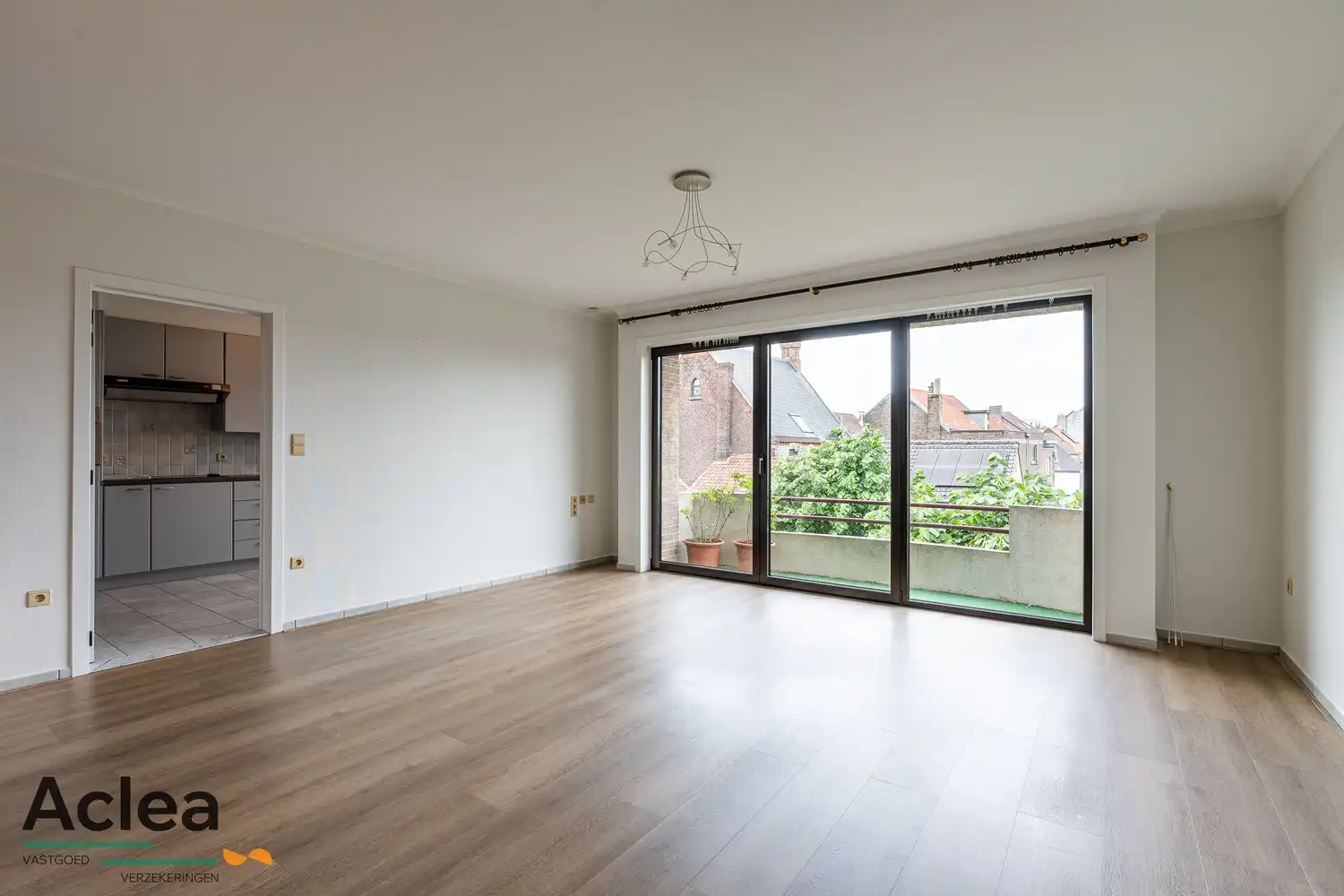 Ruim instapklaar appartement met 2 terrassen foto 6