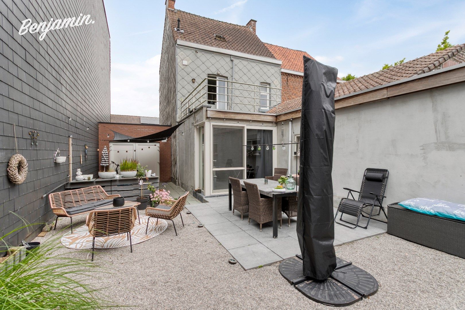 Instapklaar gelijkvloers appartement met garage en zonnige tuin in Dadizele foto 8